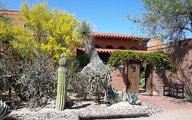 Desert Trails Bed&Breakfast